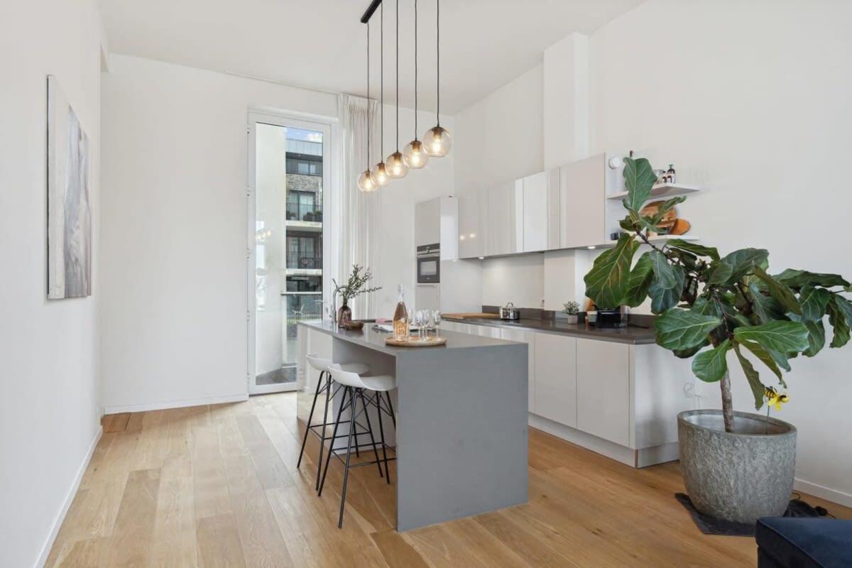 Bright Waterfront Apartment 안트베르펜 외부 사진